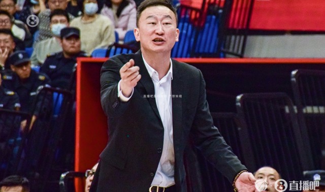 杨瀚森“接班人”定了！青岛男篮锁定未来双子星：李俊贤、丛睿言